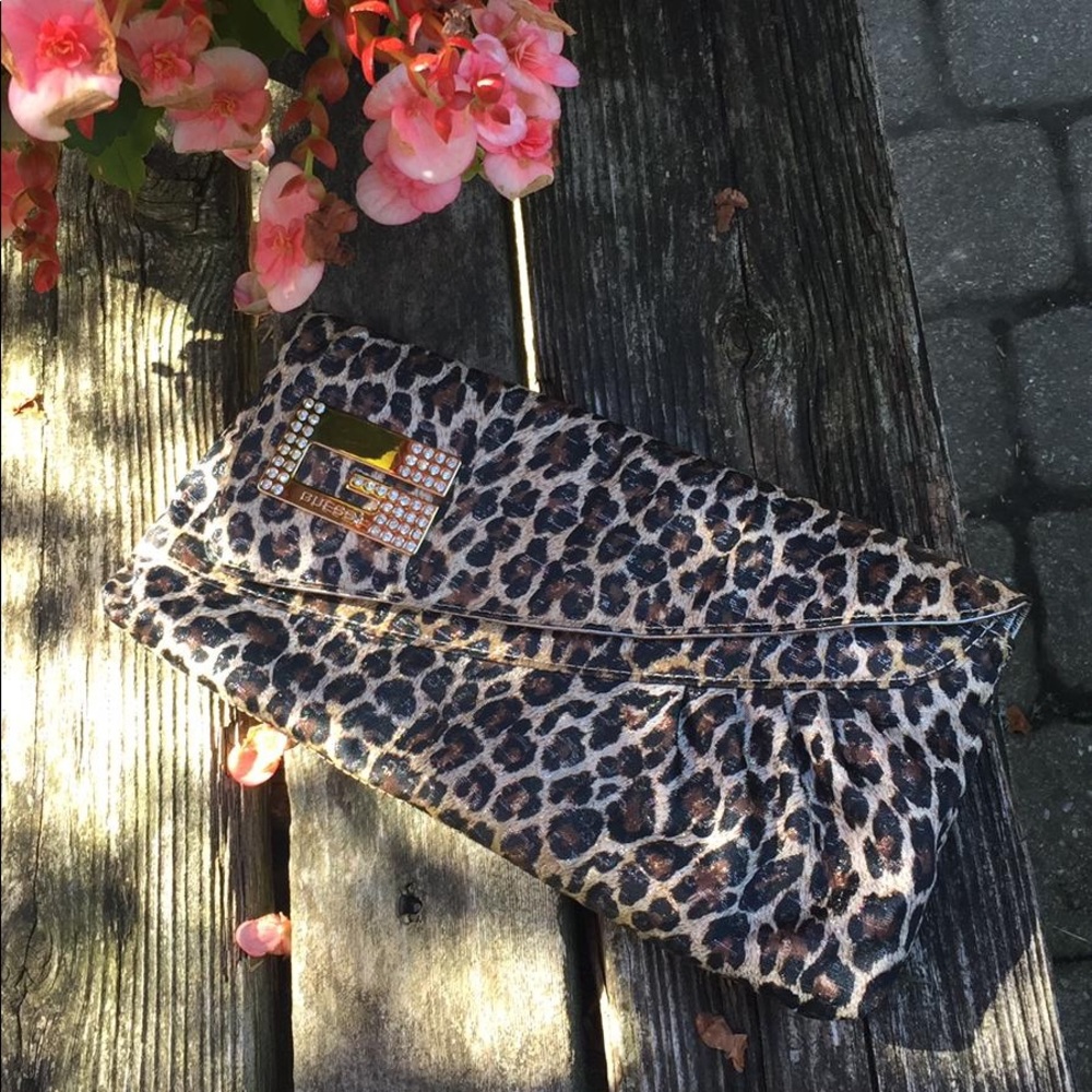 Vintage Guess clutch